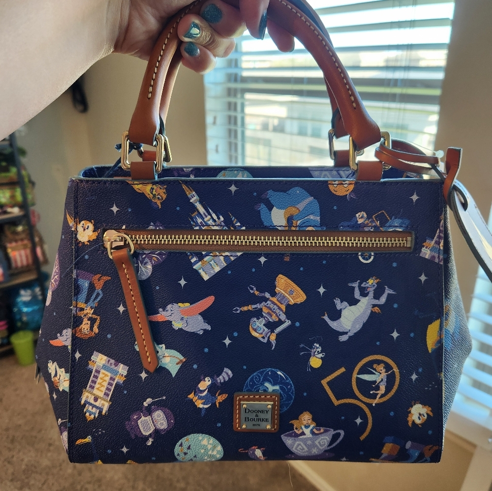 Disney Dooney & Bourke 50th Disney World Anniversary - Picture 4 of 7